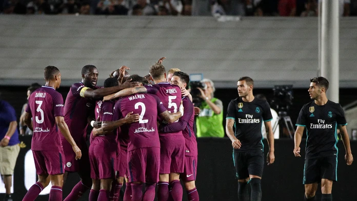Hráči  Manchestru City sa radujú po góle do siete Realu Madrid.