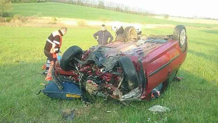 Vážna nehoda v katastri obce Jablonica.