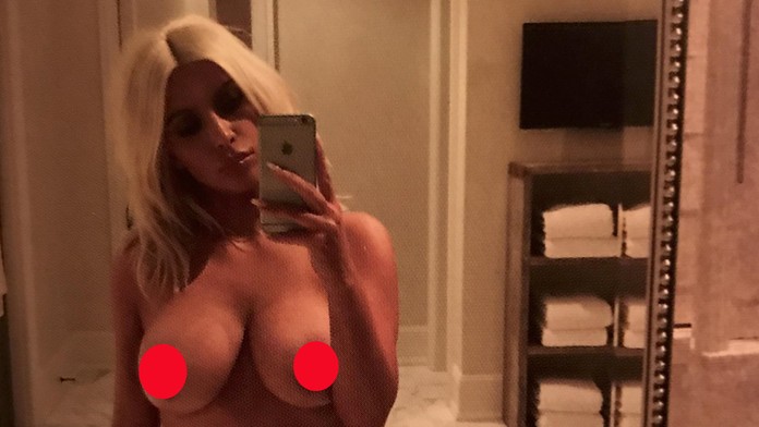 Kim zverejnila nahú fotku s cenzúrou, unikla však aj originálna verzia