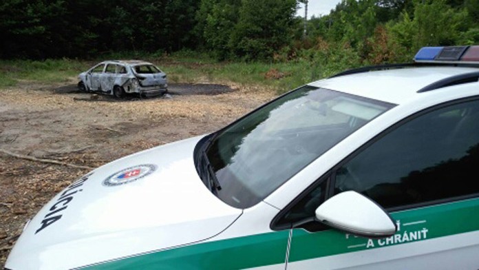 Nové auto mužom explodovalo pred očami.