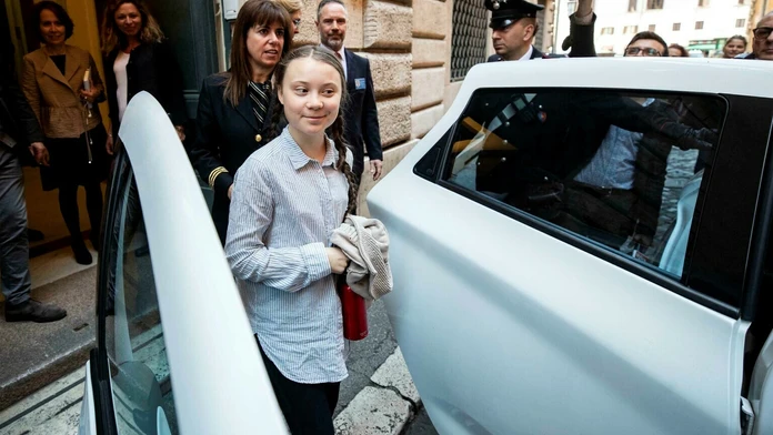 Notre - Dame z vesmíru pred požiarom
