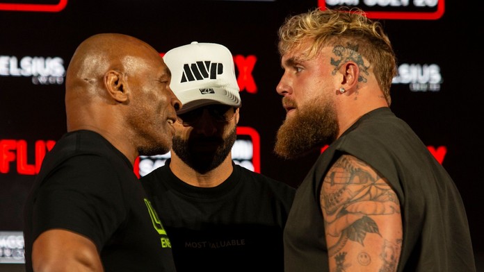 Mike Tyson a Jake Paul