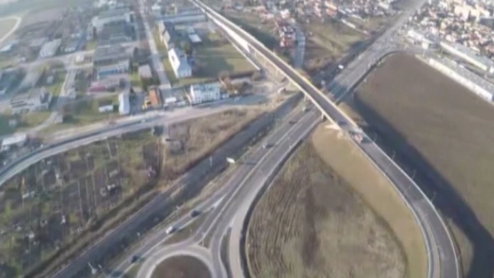 19 TN Novy cestny most R.transferweb_jpg_bez_watermarku_1.jpg