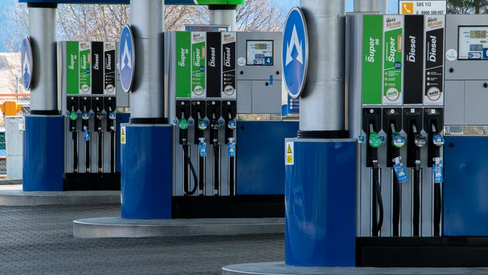 Dátoví analytici: Motoristi sa môžu tešiť. Benzín bude od septembra výrazne lacnejší