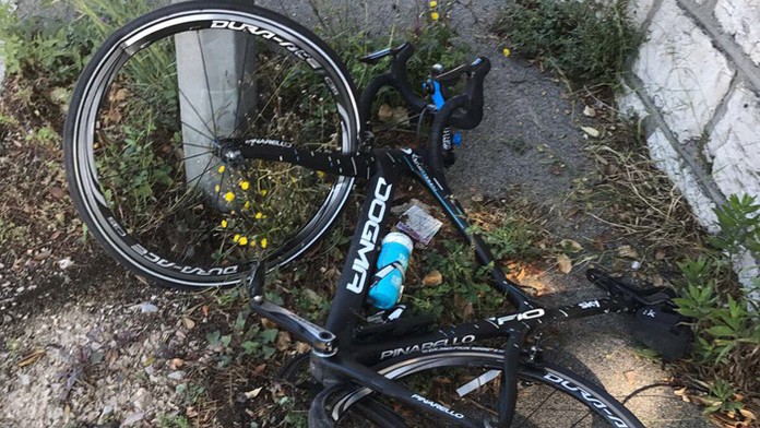 Bicykel Chrisa Frooma je na totálku.
