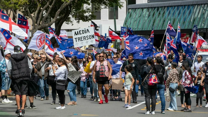 Protest na Novom Zélande proti povinnému očkovaniu