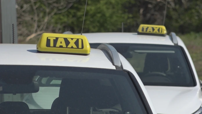 19_nz_tazky_zivot_taxikarov-oprava_BFF.xfer_tvnoviny.mp4