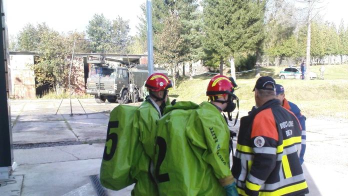 Hasiči evakuovali žiakov zo školy vo Zvolene.