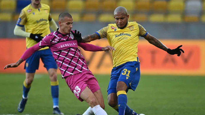 Futbalista Pohronia Richard Lásik v zápase Fortuna ligy.