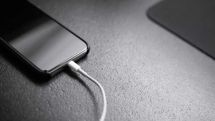 iPhone zmení kvôli európskej smernici nabíjačku: Nemáme na výber