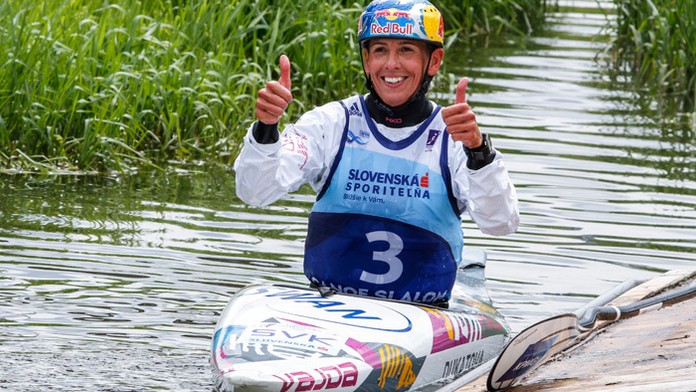  Jana Dukátová v kategórii K1 žien po finálovej jazde na ME vo vodnom slalome v Liptovskom Mikuláši.