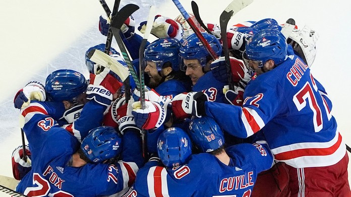 VIDEO: Na východe je to vyrovnané. Rangers si v predĺžení poradili s Floridou
