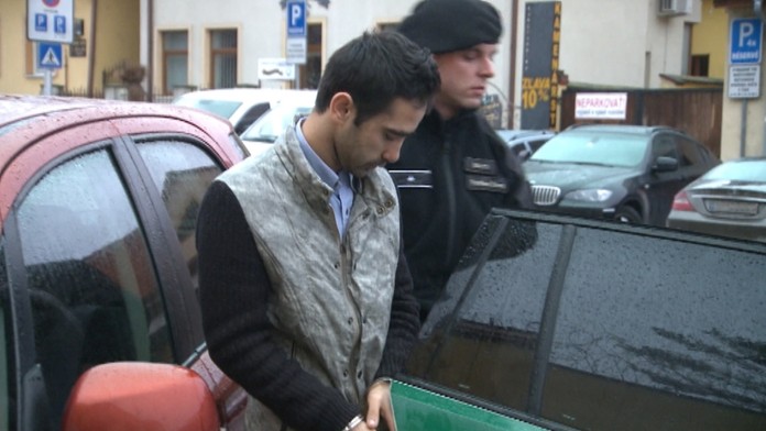 19 NR Afganec na sude.transferweb_jpg_bez_watermarku_1.jpg