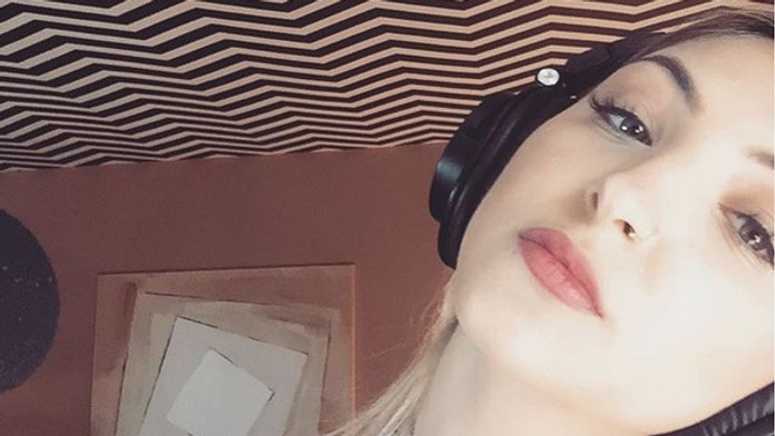 Toto je dievča, ktoré stojí za všetkými vašimi obľúbenými hitmi