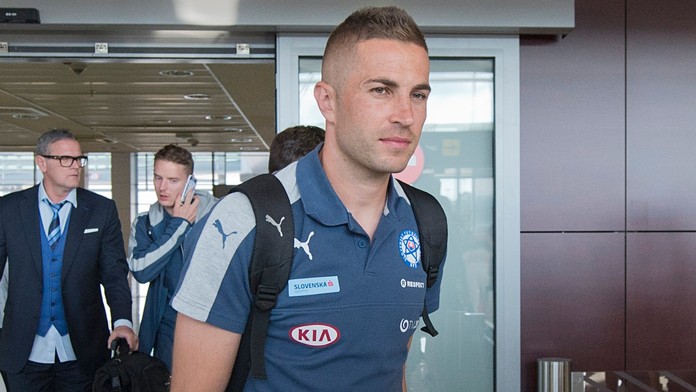 Stanislav Šesták po návrate z EURO 2016 vo Francúzsku na letisku M.R. Štefánika v Bratislave..jpg