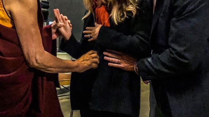 Richard Gere bude opäť otcom.