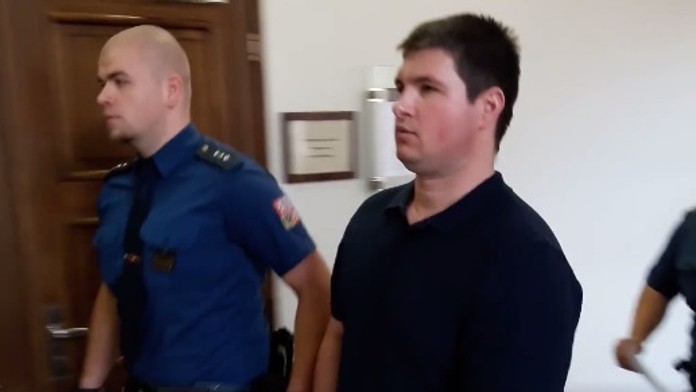 Slovenský bezdomovec dostal v Česku za dve vraždy 35 rokov väzenia