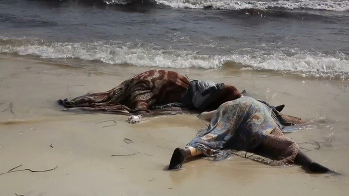 Mŕtve telá utopených afrických migrantov
