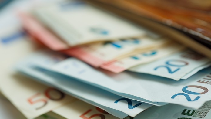 Premiér Heger prezradil, o koľko sa od nového roka zvýšia dôchodky