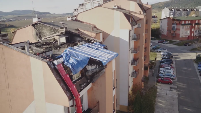 Bytovka v Žiline, ktorú zachvátil požiar.