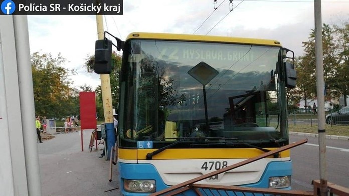 Šokujúci nález v škôle zalarmoval políciu.