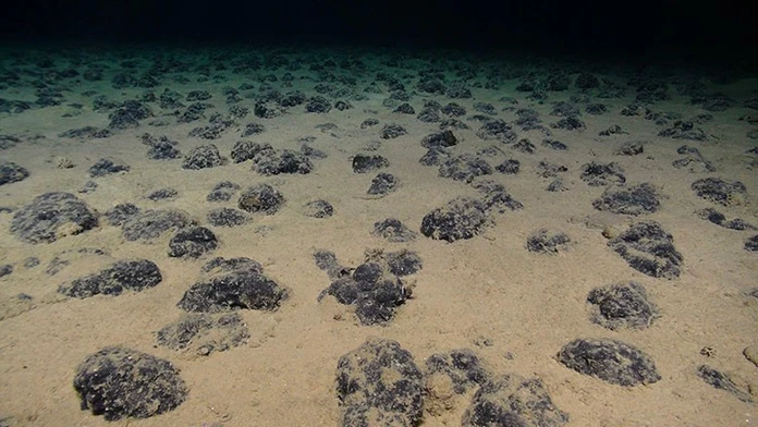 Vedci objavili na dne oceánu „temný kyslík“. Spochybňuje teóriu o vzniku života, ktorú poznáme z učebníc