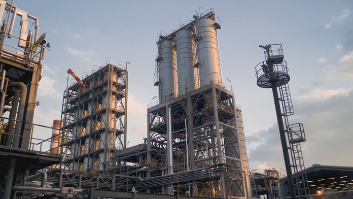 Vlády všetkých krajín EÚ v sobotu schválili cenový strop na ruskú ropu