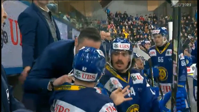 VIDEO: Moment, ktorý sa len tak nevidí. Jurčo sa dostal do konfliktu s trénerom priamo na striedačke