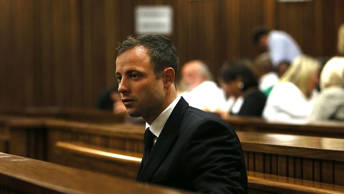 Oscar Pistorius pri vypočutí verdiktu - "vinný z neúmyselného zabitia".