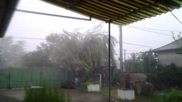 Búrka pri Dunajskej Strede.