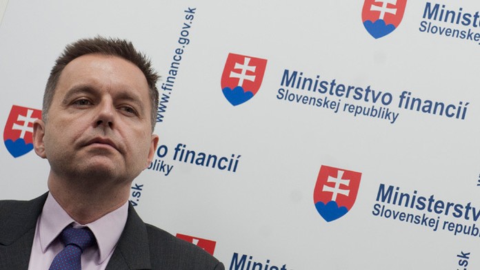 Minister financií Peter Kažimír.