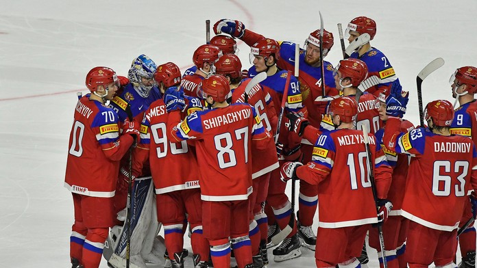 Ruská radosť po triumfe proti Švédsku na MS 2017.