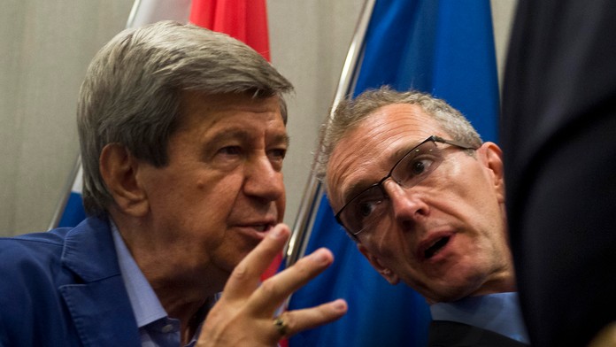 Dvaja europoslanci z SDKÚ-DS Eduard Kukan (vľavo) a Igor Štefanec.