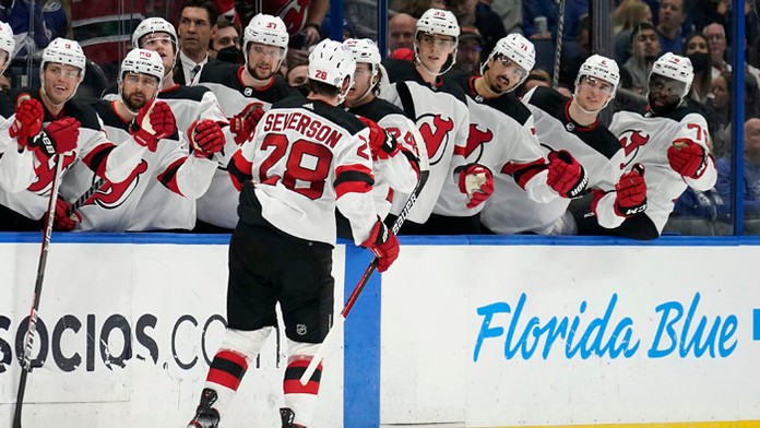 Na snímke slovenský hokejista Tomáš Tatar (tretí zľava).