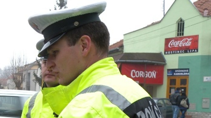 Policajt