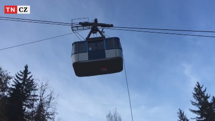 Lanovka na hore Ještěd.