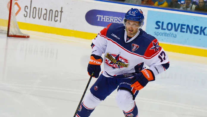 Ľubomír Višňovský v exhibícii na počesť tragicky zosnulého Pavla Demitru medzi Slovak Stars a St. Louis Blues Alumni 