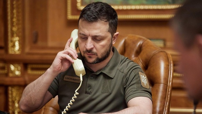 Prvý priamy kontakt štátnikov: Zelenskyj a Si Ťin-pching si konečne zatelefonovali