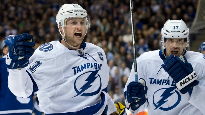 NHL_Leafs_Lightning_-b3bf76b1251340bf930aae08af23c66a.JPEG