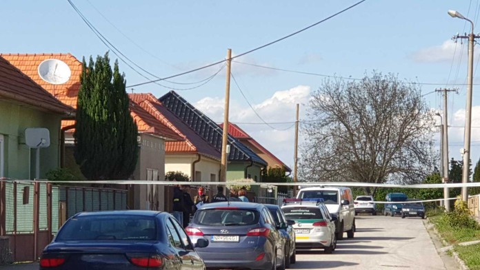 Sprava Ján Lašák a Miroslav Hlinka na archívnej snímke na MS 2000 v Rusku.