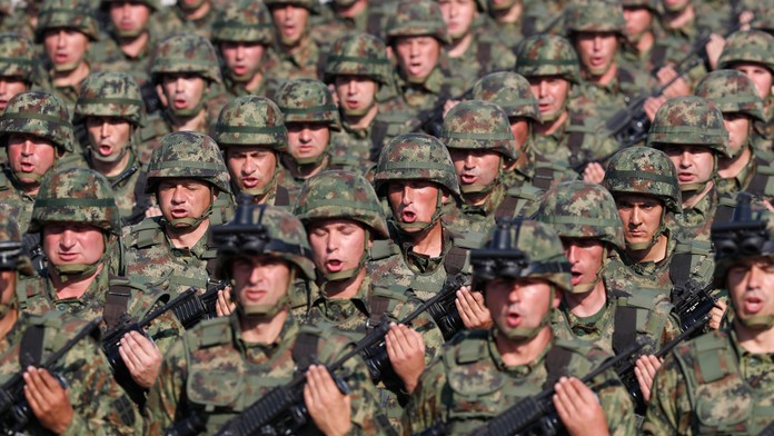 Srbské ozbrojené sily sú pre napätie s Kosovom v stave najvyššej pohotovosti