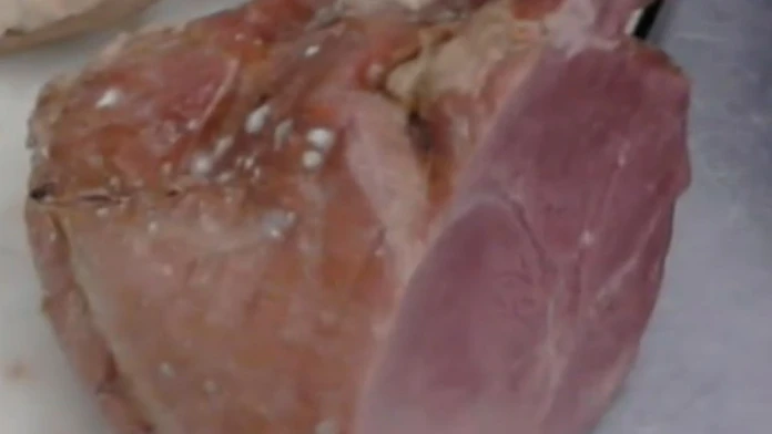 Z tohoto hnusu odmietli kuchárky variť v školskej jedálni.