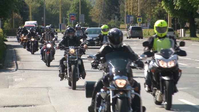 19 PO Motorkari rozvazaju.transferweb_jpg_bez_watermarku_1.jpg