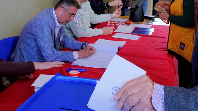 Podľa prvých odhadov bol za prezidenta Čiernej Hory zvolený Jakov Milatovič