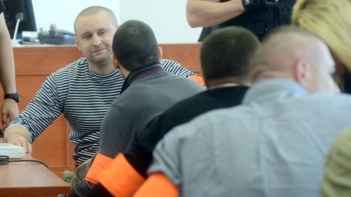 Na archívnej snímke hlavné pojednávanie s piťovcami na čele s Jurajom Ondrejčákom v ŠTS v Pezinku. 