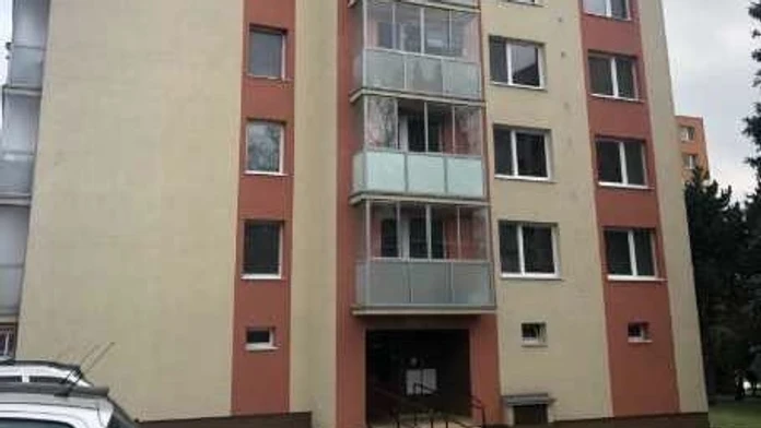 Bytovka v Skalici.