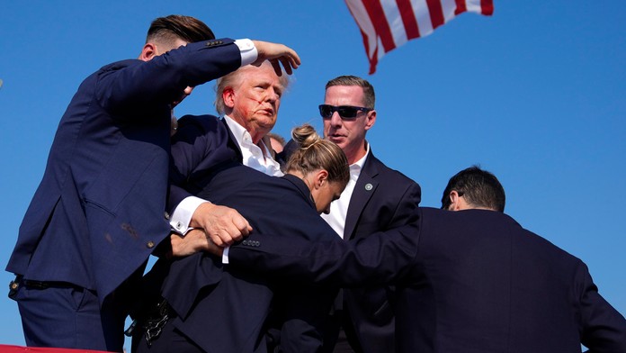ochranka s donaldom trumpom po atentate