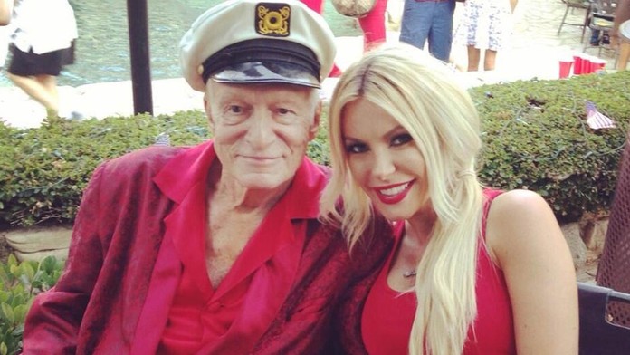 Hugh a Crystal Hefnerovci
