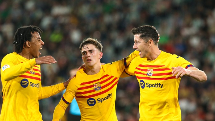 Barcelona sa s Cadizom trápila až do záveru. Napokon ju však vykúpili Pedri s Torresom