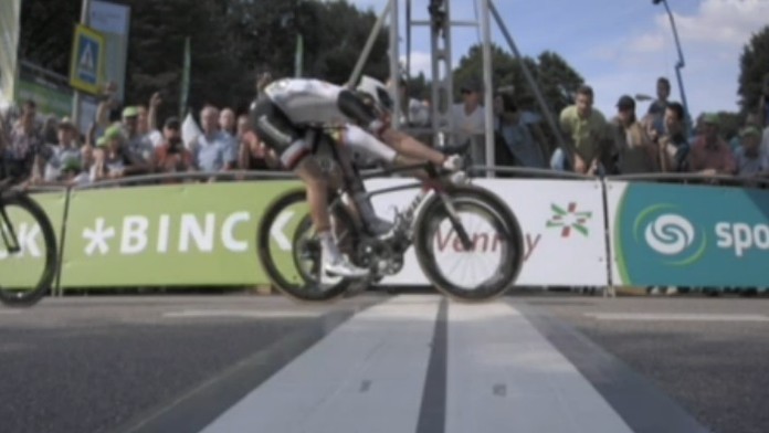 Peter Sagan vyhral prvú etapu na BincBank tour.